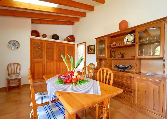 Вилла Catalunya Casas Charming With Pool Walking Distance To Beach!